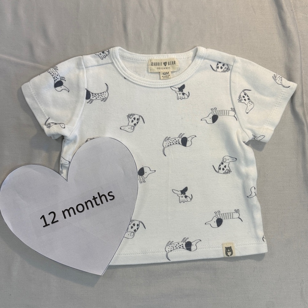 Rabbit + Bear - White organic cotton short sleeve Dog Print Baby T-Shirt
